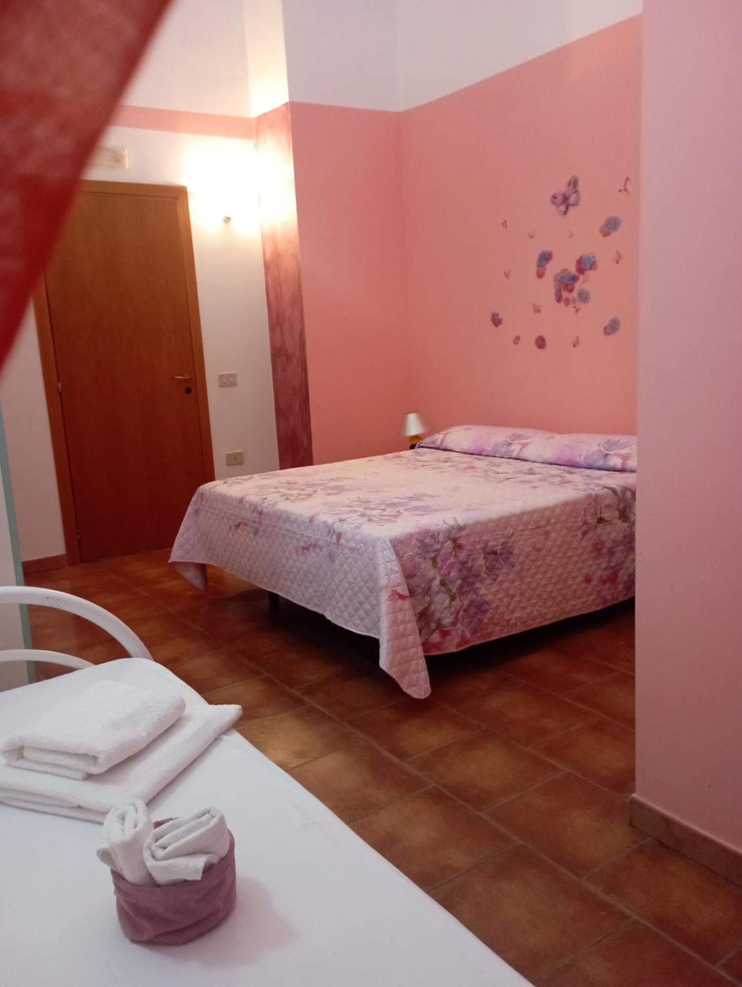 Ambrosia Hostel Alessandria del Carretto Exteriör bild