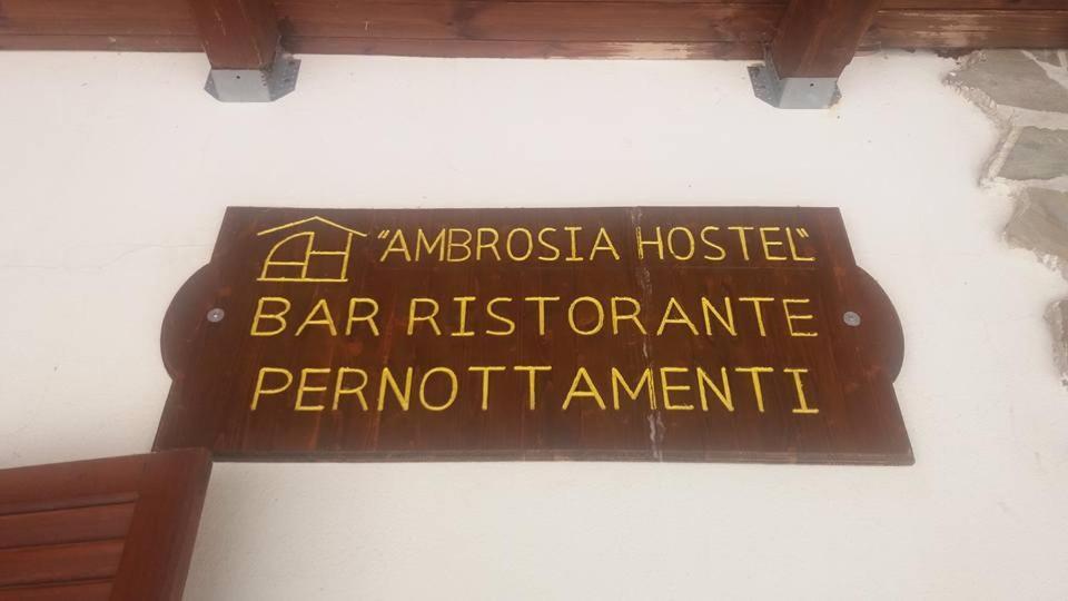 Ambrosia Hostel Alessandria del Carretto Exteriör bild
